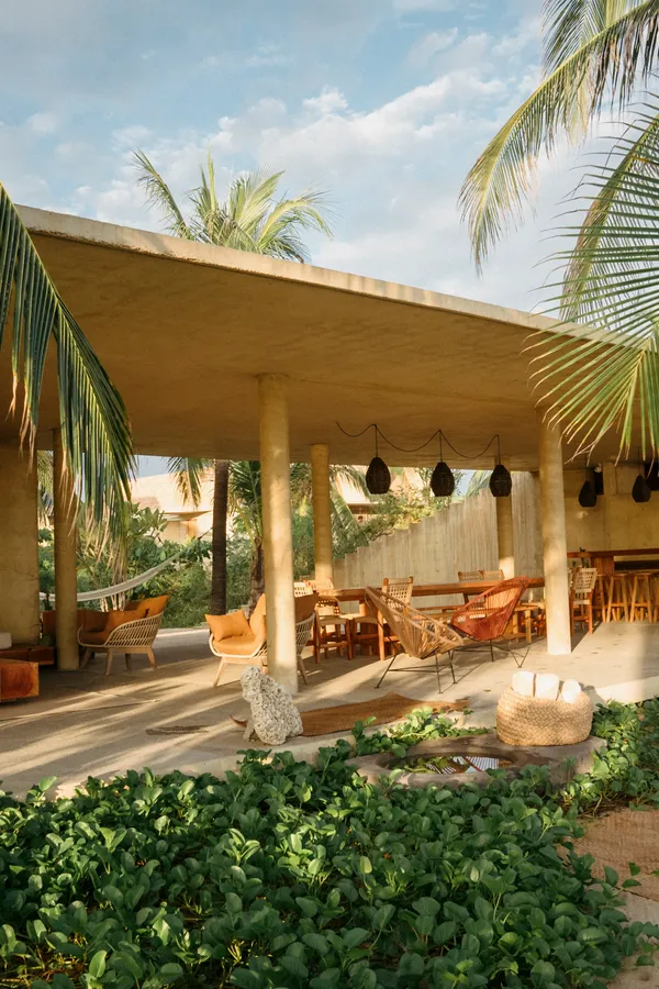 Designer Home in Ventanilla