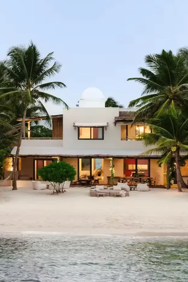 Beachfront Villa in Tankah Bay