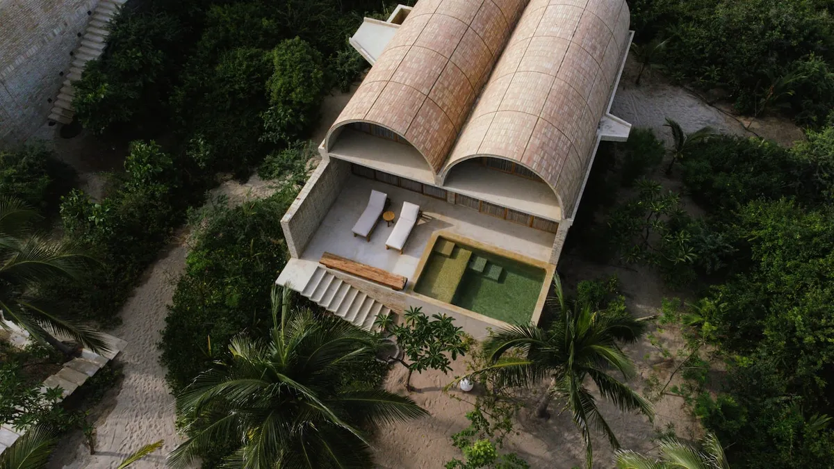 Designer home in Ventanilla