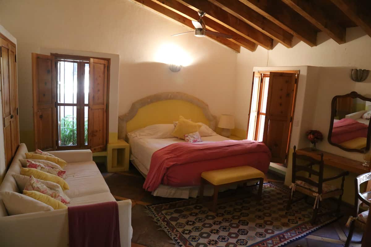 Hacienda San Ambrosio More Locations