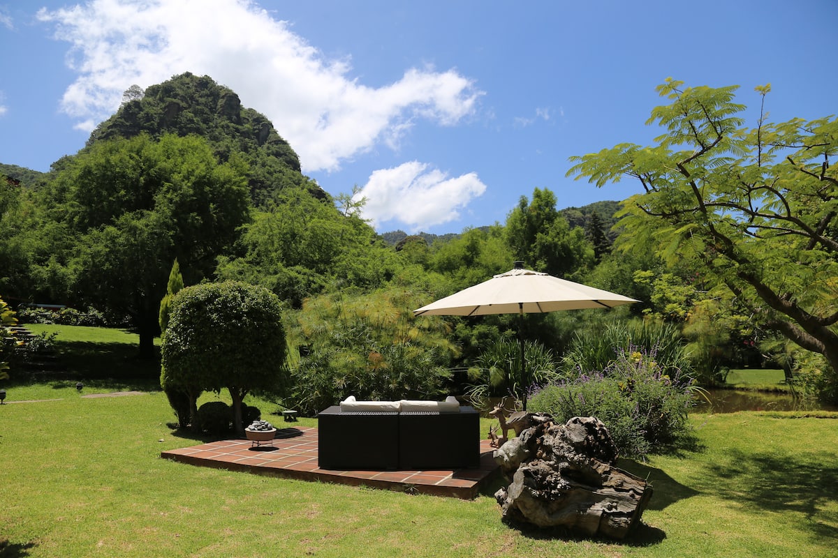 Hacienda San Ambrosio More Locations