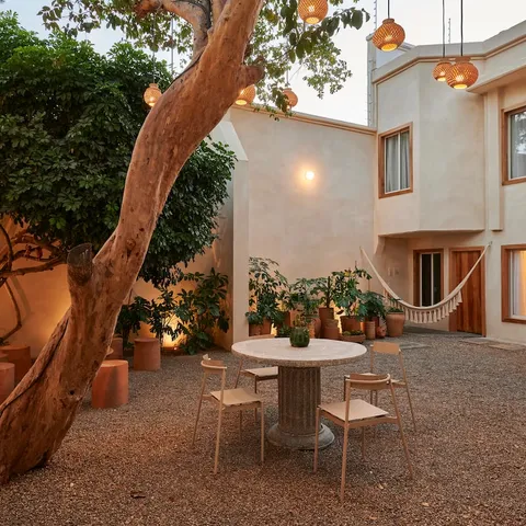 Casa Late