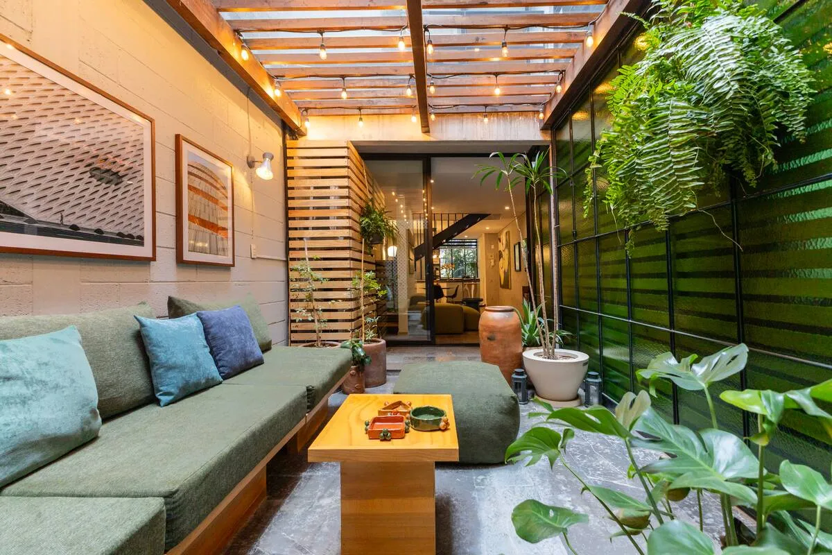 Amsterdam 75 Mexico City